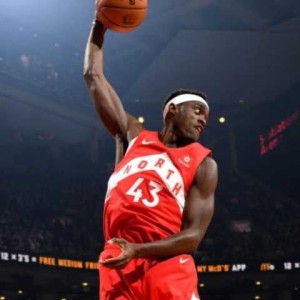  西亚卡姆34，猛龙逆转击败公牛  